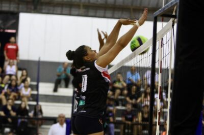 Time feminino do vôlei de Rio Preto estreia com vitória nos Abertos