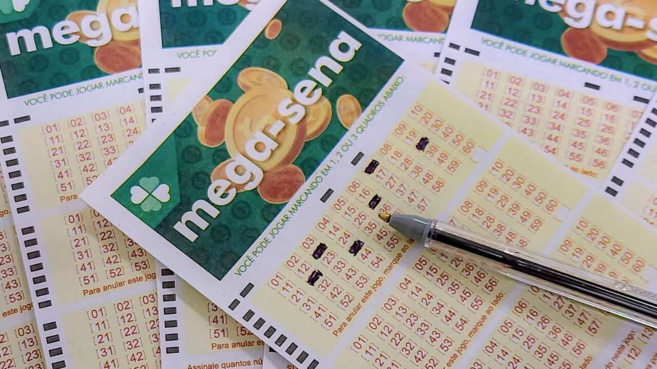 Mega-Sena não tem ganhador; prêmio acumula para R$ 305 milhões