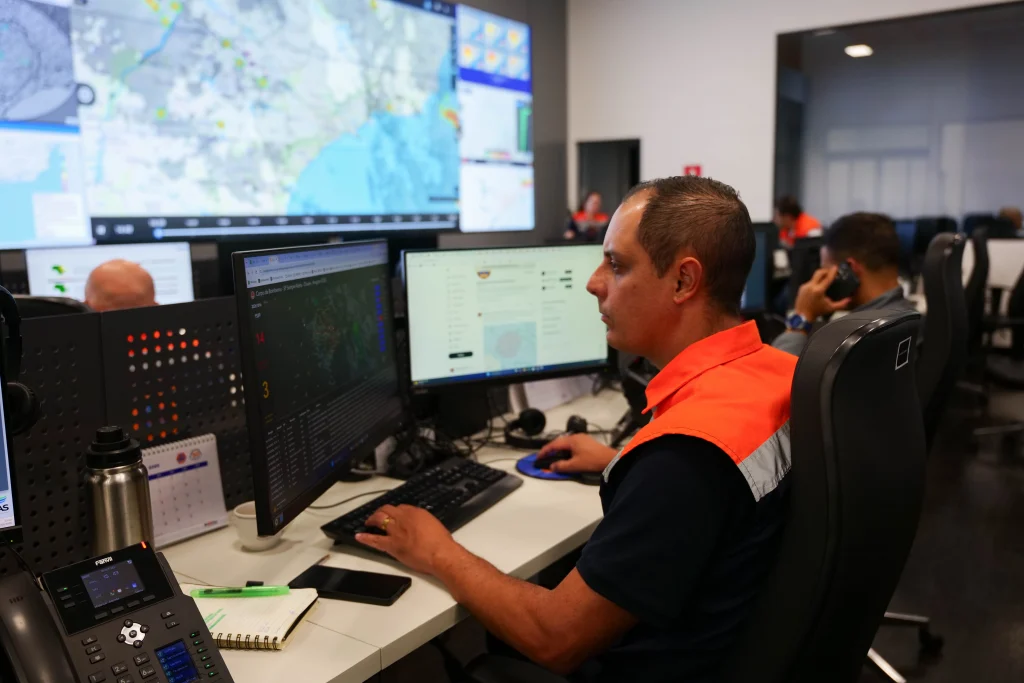 Defesa Civil de SP emite 28 alertas de chuva e mantém alerta laranja em todo o estado neste domingo (25)