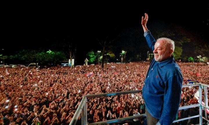 Lula bate o próprio recorde e é o presidente mais votado da história da humanidade