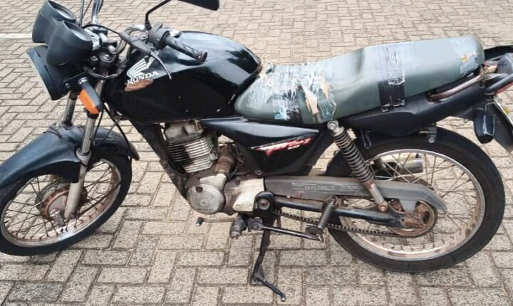 Deic apreende drogas e recupera moto furtada em Rio Preto