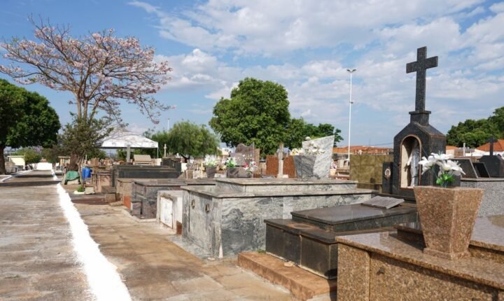 Obras em cemitérios municipais devem ser interrompidas até sexta