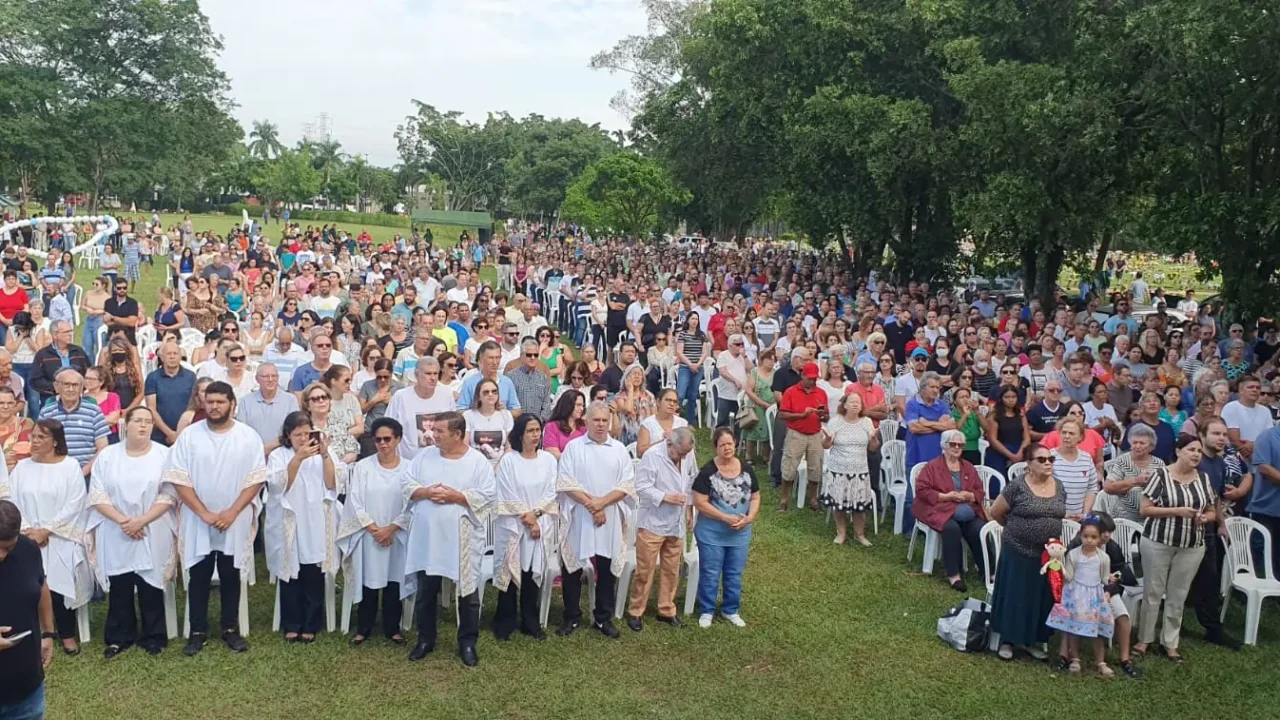 Dom Vilar preside Missa de Finados no Jardim da Paz