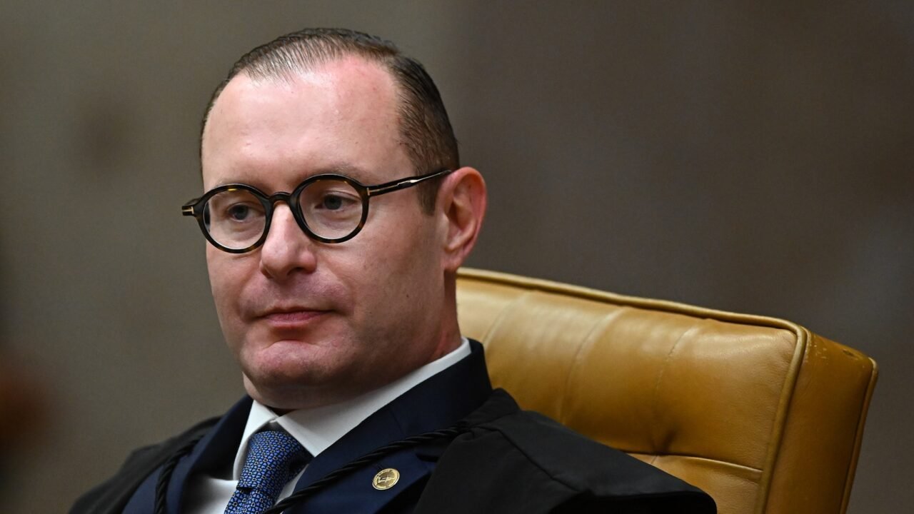Advogado de Trump sugere investigação sobre eleição no Brasil: ‘Maior virada da história ou fraude’
