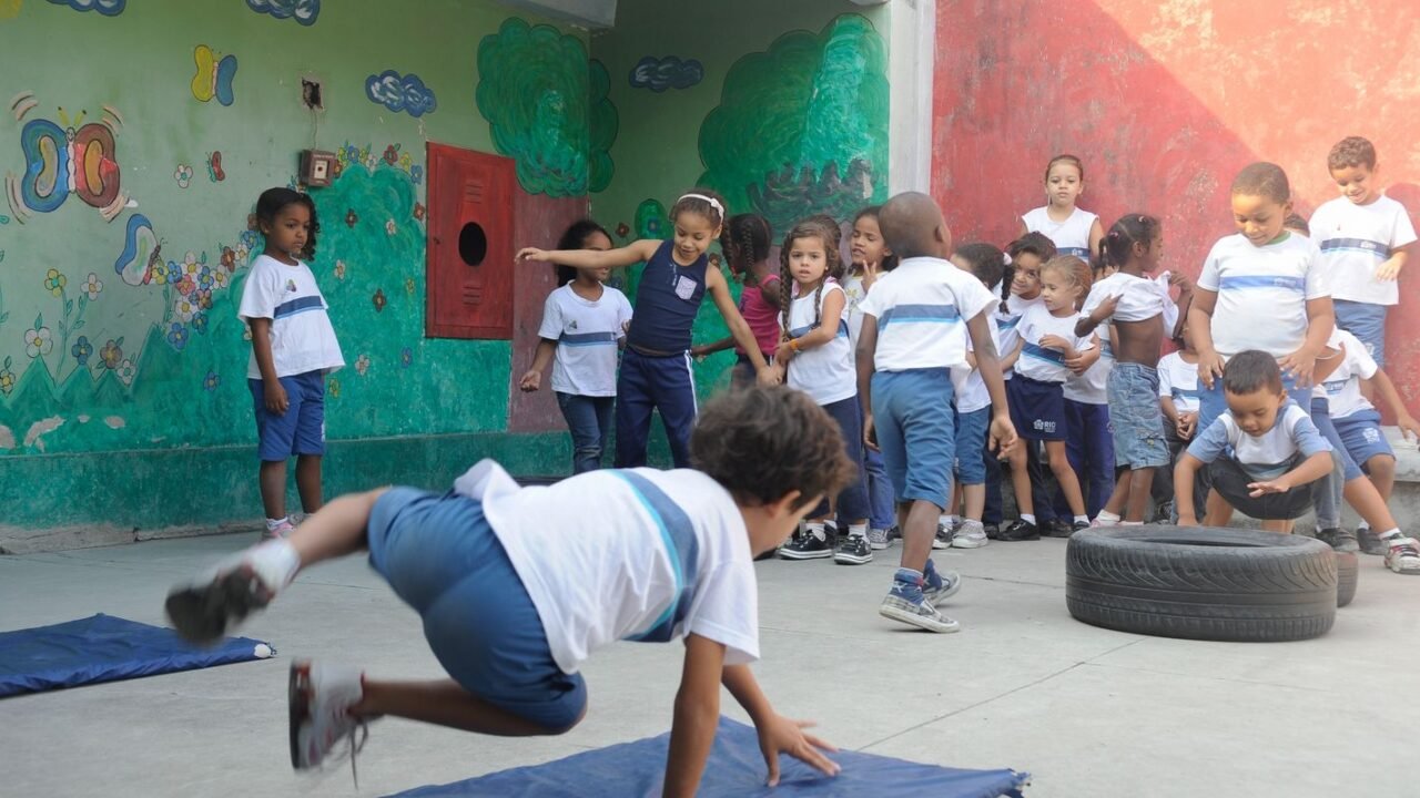 Escolas públicas têm até sábado para regularizar pendências com FNDE