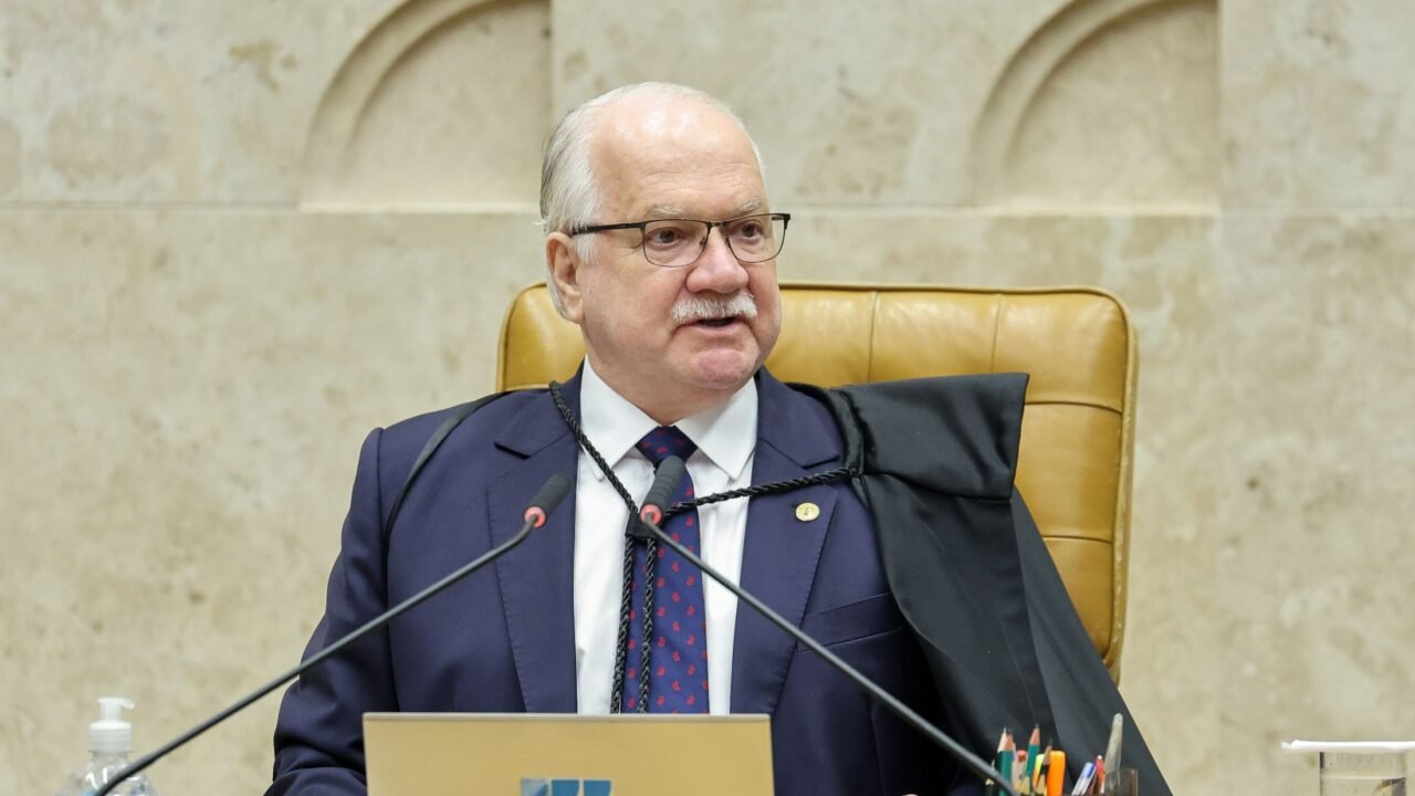 Fachin arquiva investigações sobre Eduardo e Malafaia ligadas ao inquérito das fake news