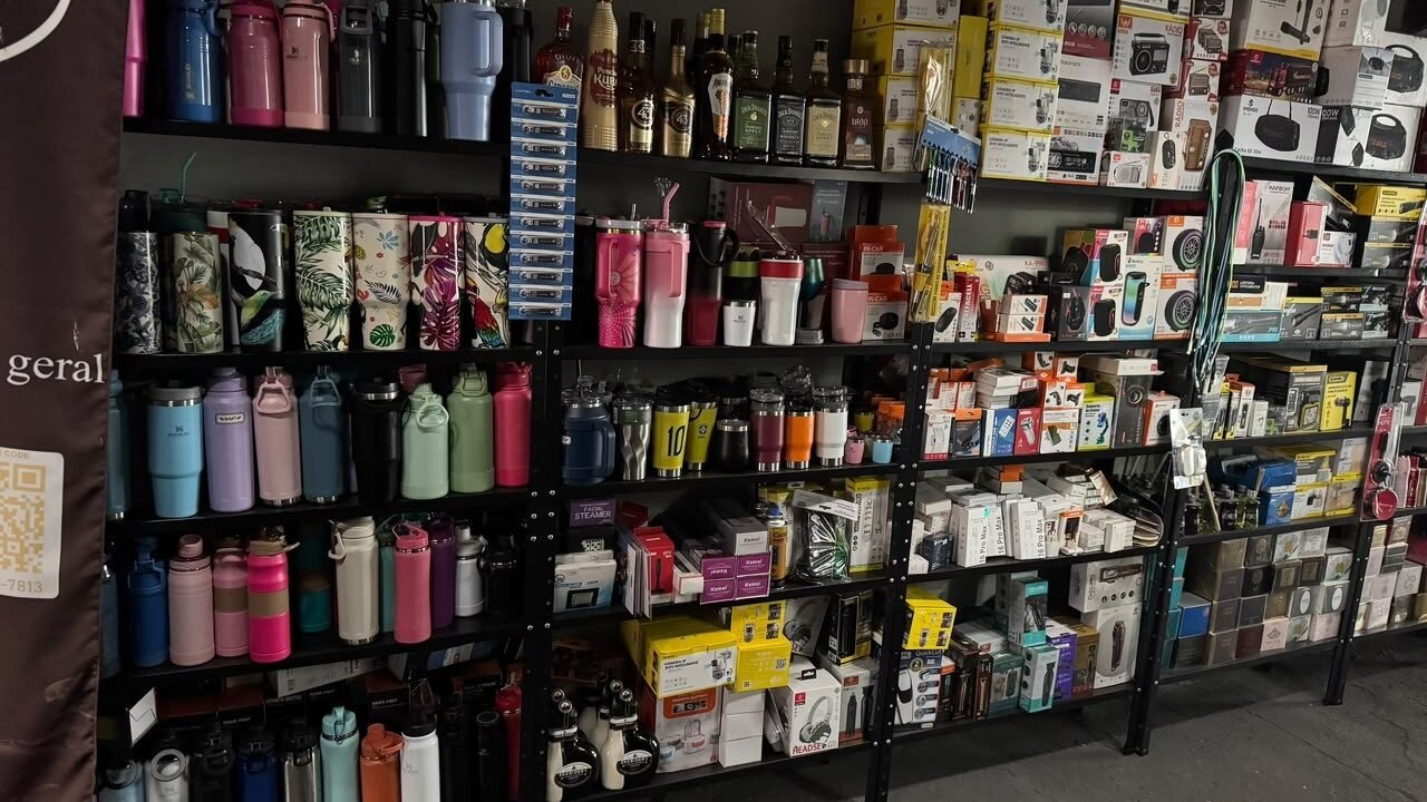 Polícia apreende mais de R$ 18 mil em dinheiro, perfumes e aparelhos eletrônicos importados em Penápolis