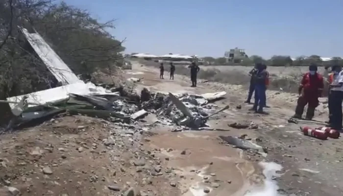 Queda de avião com turistas no Peru deixa ao menos 13 mortos AFP