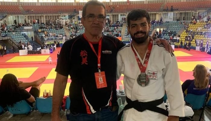 14c3c264-a29e-461d-8348-1c4f230edb0f