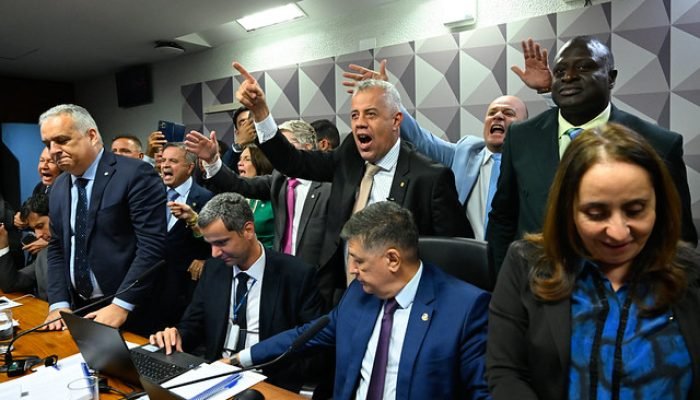 CPMI do INSS encerrou sem a aprovação do relatório final com 216 indiciamentos. (Foto: Marcos ...