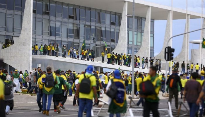 STF condena empresário por doação de R$ 500 associada ao 8 de janeiro