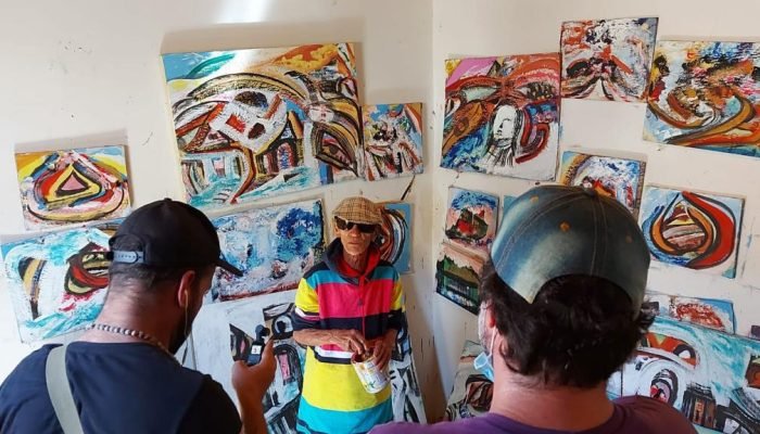 93299186-9a64-4a89-b759-d13e5cd4941c