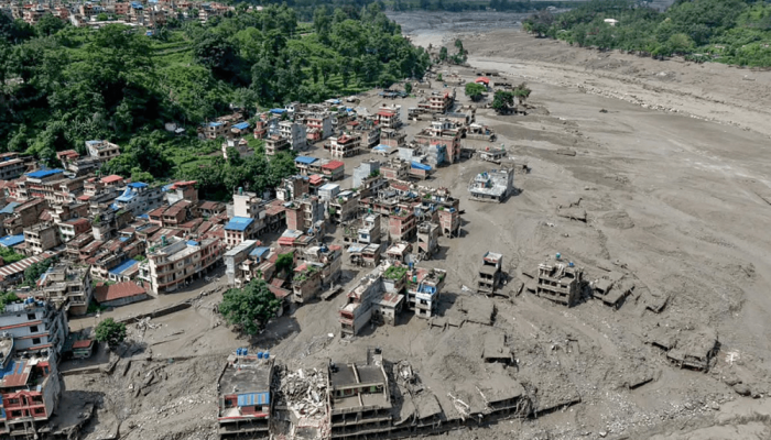 Inundações deixam mortos e desaparecidos no Nepal PRABIN RANABHAT / AFP