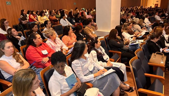 Evento tem como objetivo capacitar profissionais de saúde para identificar suspeitas de maus-tratos infantis e orientar sobre as formas adequadas de notificação às autoridades competentes