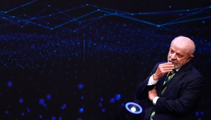 Presidente Lula (PT), candidato à reeleição, durante o debate da Band, nesse domingo (18) ALOI...