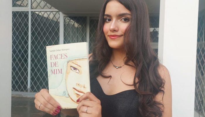 Isabela Daher Marques lança Faces de Mim no Riopreto Shopping (1)