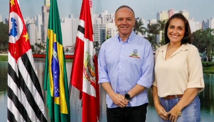 Nova_secretaria_Jeniffer_macial_9f0e89dd26