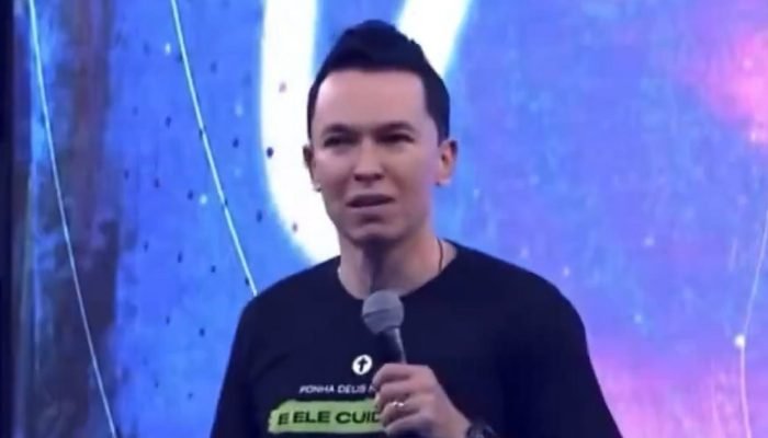 A igreja foi condenada a publicar um sermão de retração proferido por Lucinho Reprodução/X