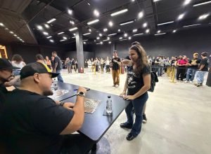 Noite de autógrafos com Raimundos! Foto: assessoria de imprensa