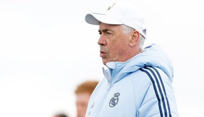 Carlo Ancelotti em treino do Real Madrid  • Divulgação/Real Madrid