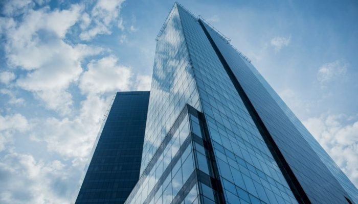 Moradores querem barrar a construção de edifícios de luxo e torres de alta densidade na regiã...