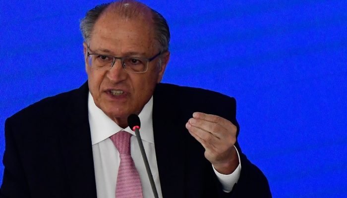 Alckmin diz que medidas darão mais competitividade à indústria química reduzindo PIS/Cofins A...