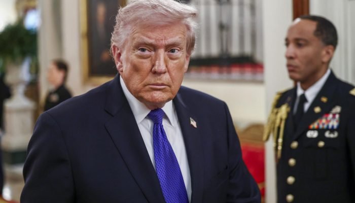 O presidente dos EUA, Donald Trump prevê novo aumento de tarifas a importadores nos próximos me...