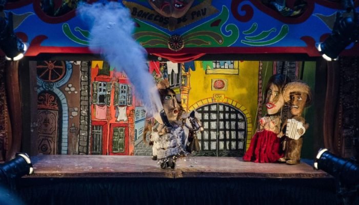 bonecos_de_pau_ded7932154