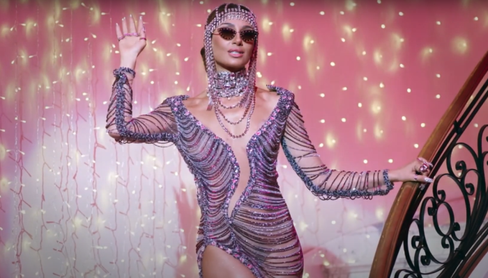 Camila Pitanga interpreta a vilã Lola em "Beleza Fatal"  • Reprodução/YouTube