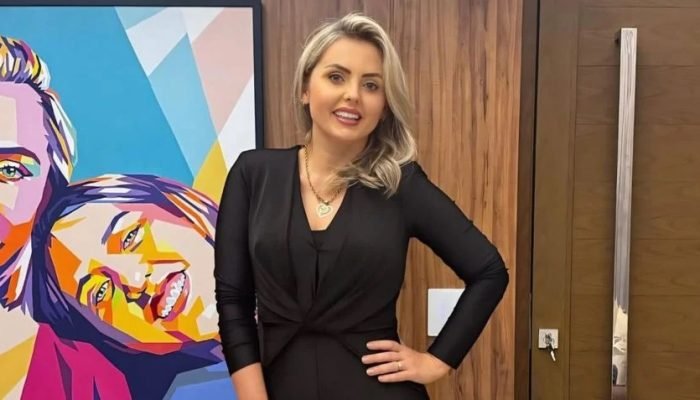 A pré-candidatura de Clariana Brandão foi referendada nas redes sociais pelo presidente do Demo...
