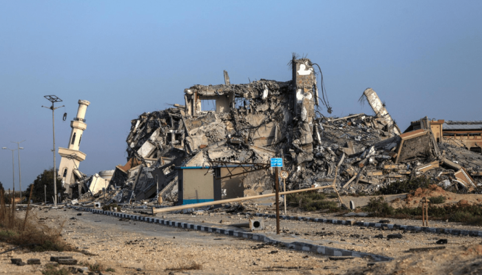 A Defesa Civil local identificou quase 2.000 prédios em Gaza com risco de desabamento EFE/EPA/MO...