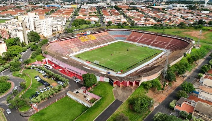 e8914589-6132-4b56-95c6-0d0bdc7e3186