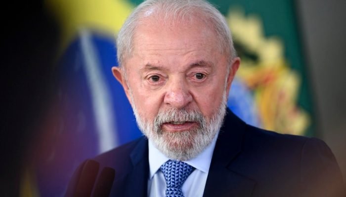 A campanha de Lula ficou impossibilitada de impulsionar publicações no Instagram por quase 24 h...