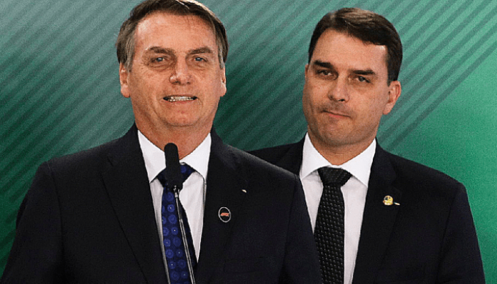A maioria dos entrevistados também considera que os Bolsonaros têm muita influência sobre a po...