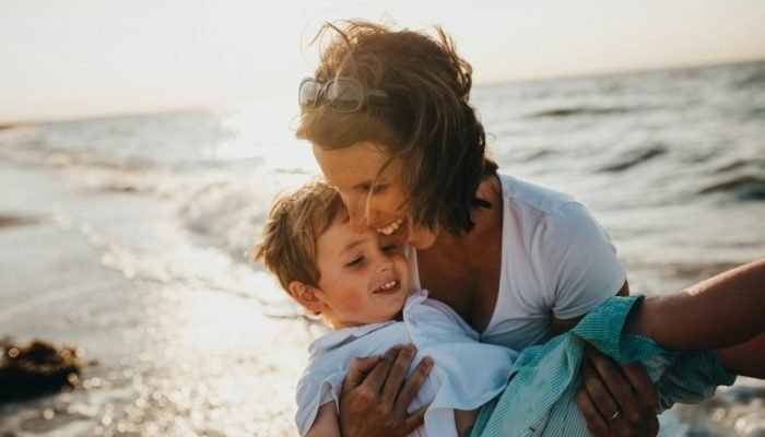 Mãe é mãe Xavier Mouton Photographie/Unsplash