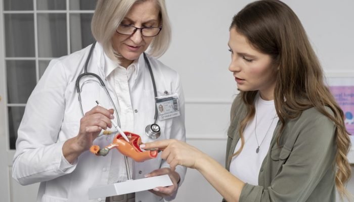 medium-shot-doctor-talking-woman-1024x683