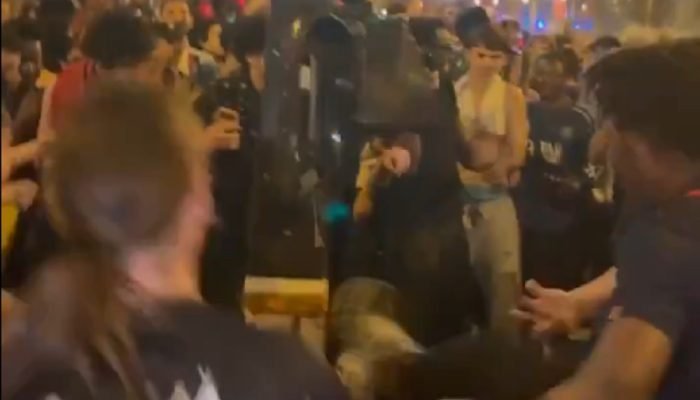 Já houve momentos de tensão desde o início de uma noite que começou com a vitória do PSG