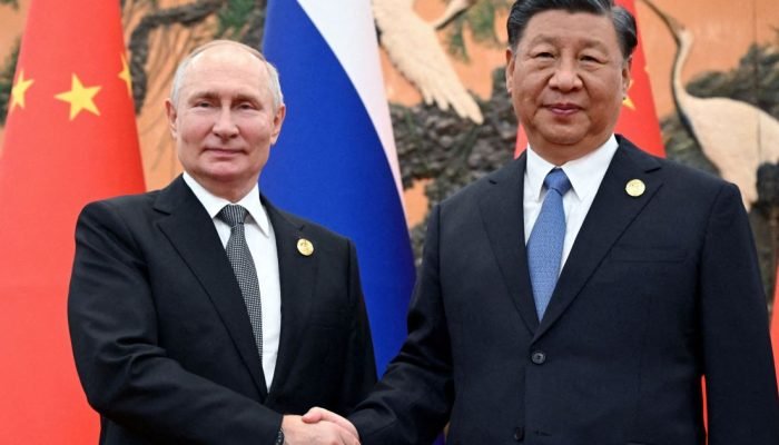 Vladimir Putin e Xi Jinping em Pequim  • 18/10/2023 Sputnik/Sergei Guneev/Pool via REUTERS