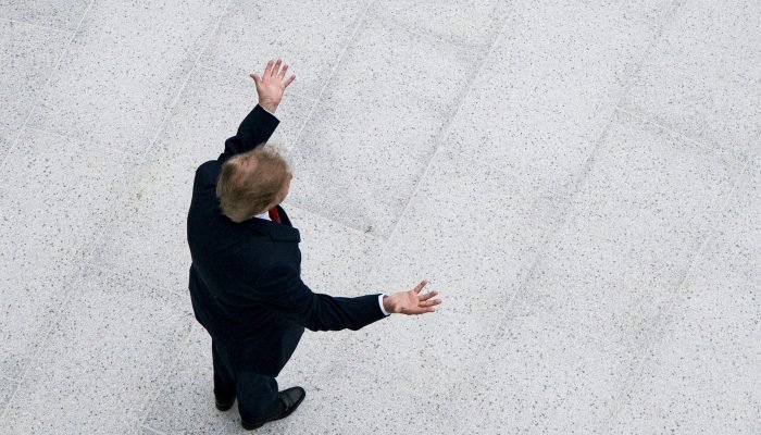 Trump em evento na Casa Branca, na segunda-feira (21): declaração do DOJ foi protocolada em res...